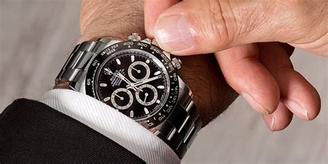 how to manually wind a rolex